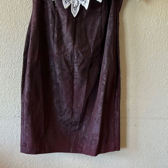 Susan Roselli Elegant Lace Off-Shoulder Dress - Picture 6 of 11